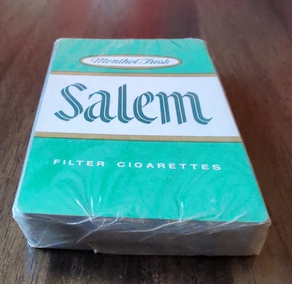 VINTAGE STARDUST SALEM CIGARETTES PLAYING CARDS SEALED Made in USA